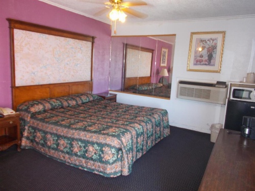 Hillside Motel image 20