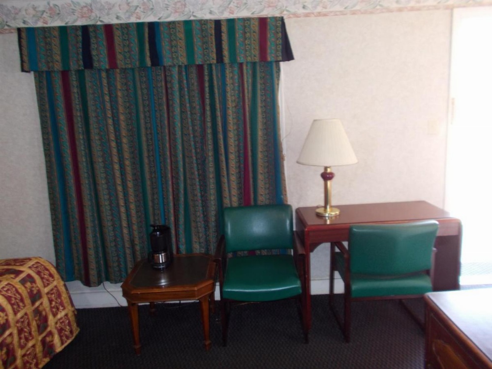 Hillside Motel Image 30