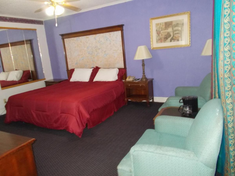 Hillside Motel Image 39