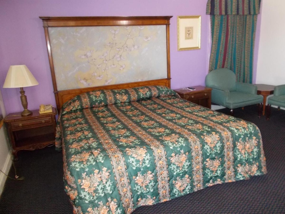 Hillside Motel Image 40