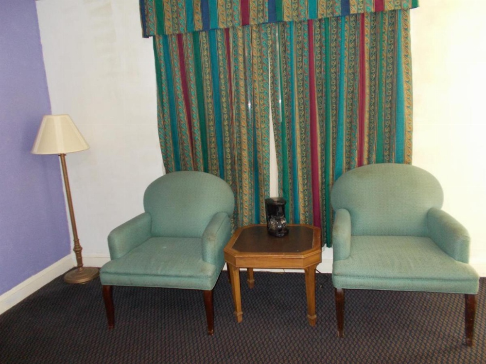 Hillside Motel Image 46