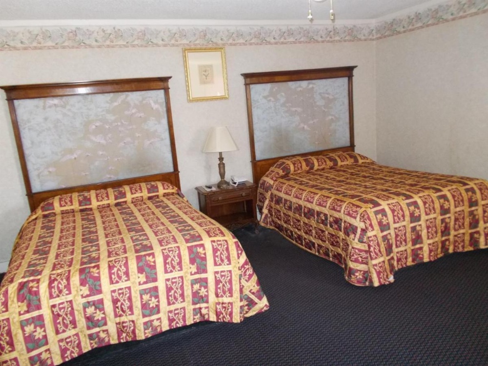 Hillside Motel Image 47