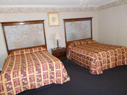 Hillside Motel image 47