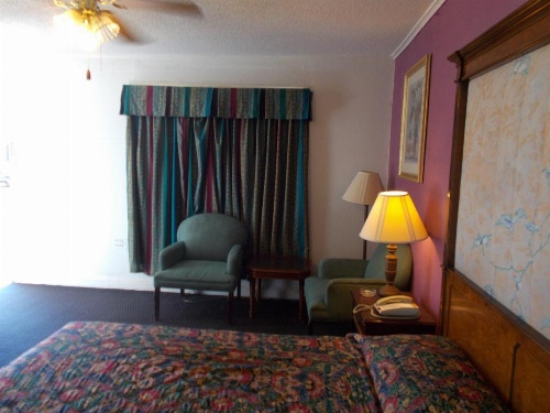 Hillside Motel image 5